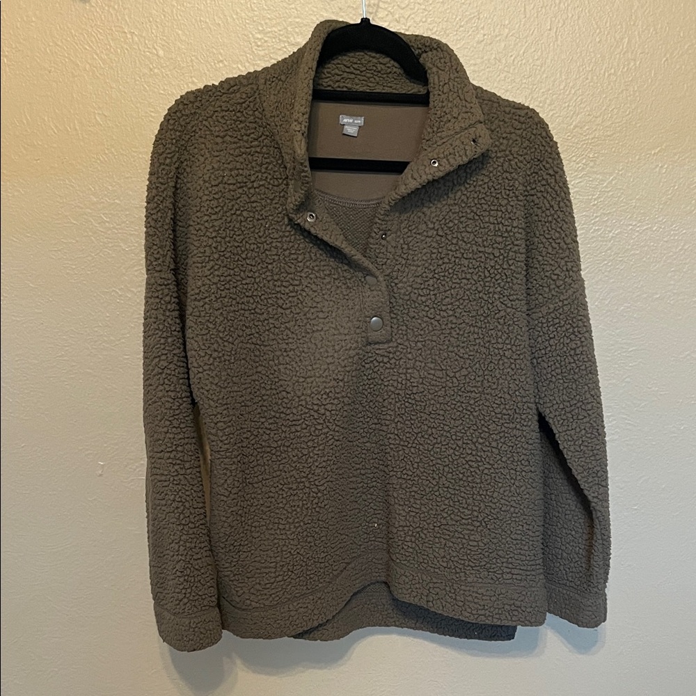 Cozy Green Sherpa Pullover Jacket